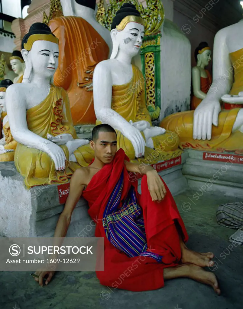 Shwedagon Pagoda / Monk, Yangon, Myanmar (Burma)