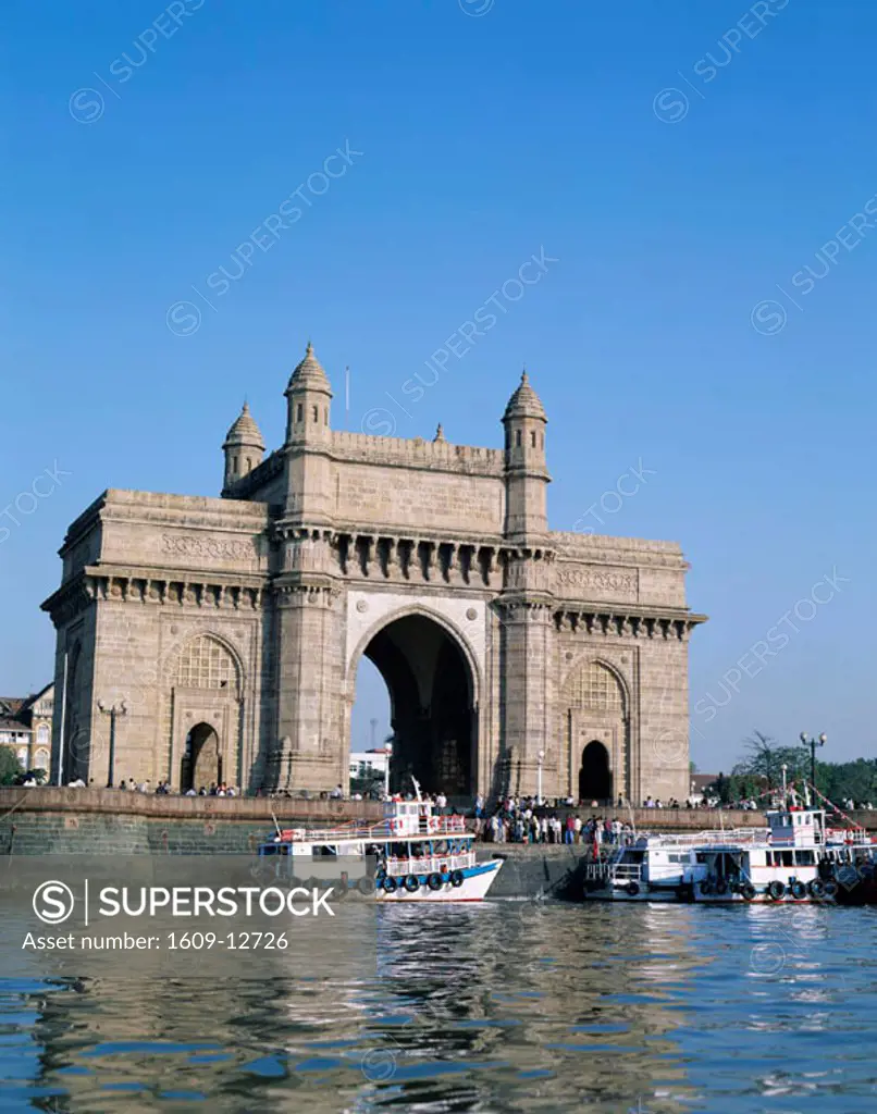Gateway to India & Mumbai Harbour, Mumbai (Bombay), Maharastra, India