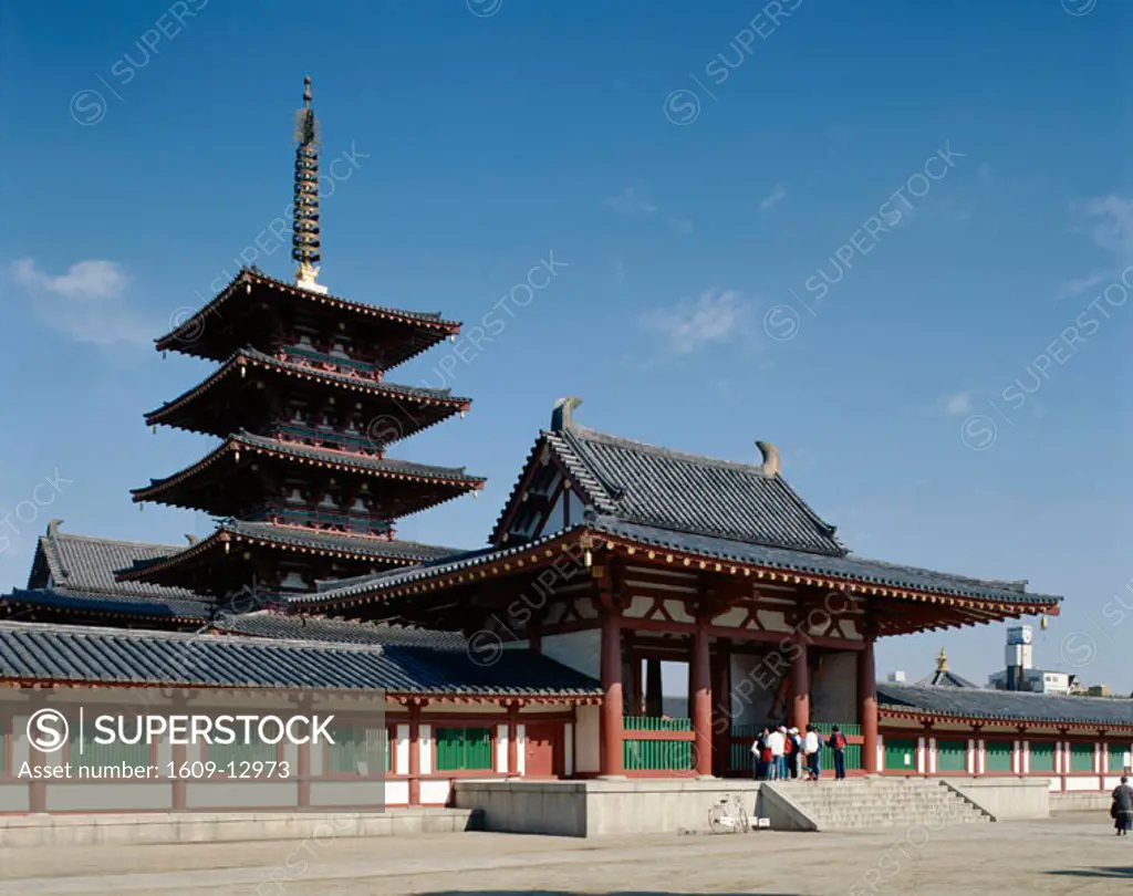 Shitennoji Temple / Pagoda, Osaka, Honshu, Japan