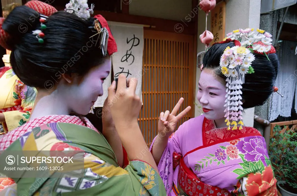 Apprentice Geisha (Maiko) / Women Dressed in Traditional Costume / Kimono, Kyoto, Honshu, Japan