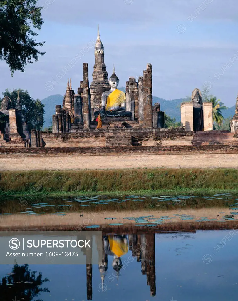 Wat Mahathat   , Sukhothai, Thailand