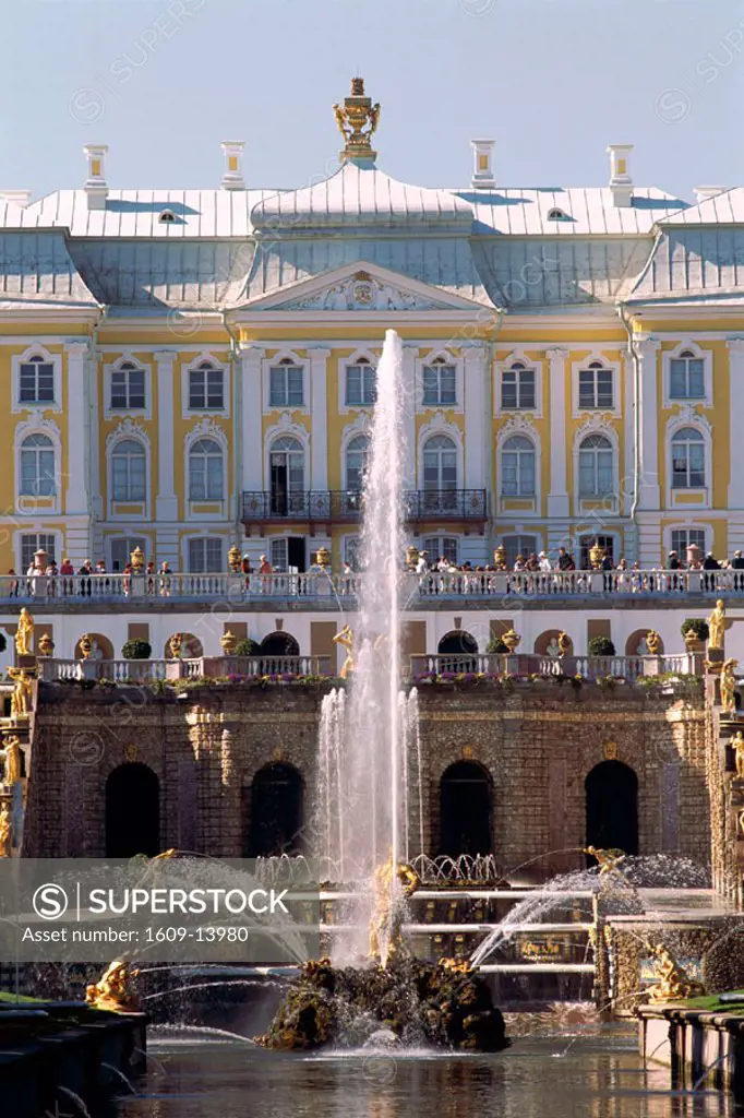 Peterhof Palace (Petrodvorets Palace) / The Great Palace, St.Petersburg, Russia