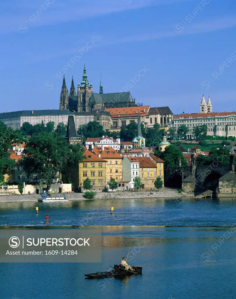 Prague Castle (Prazsky Grad) & River Vltava, Prague, Czech Republic