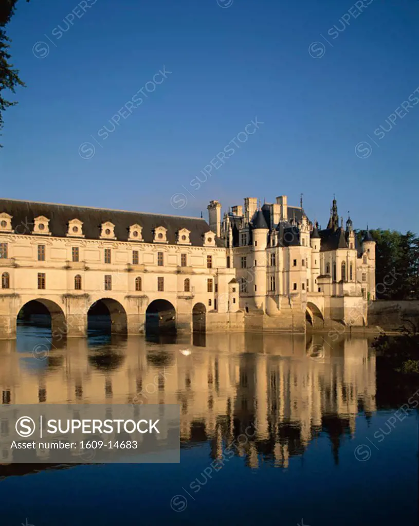 Chenonceau Castle (Chateau de Chenonceau) & Cher River, Chenonceau, Loire Valley, France