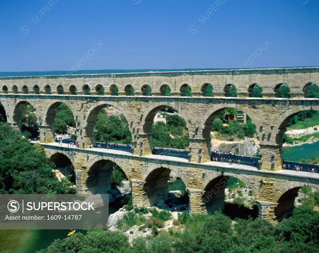 Roman Aqueduct / Pont du Gard, Languedoc-Roussillon, Languedoc-Roussillon, France