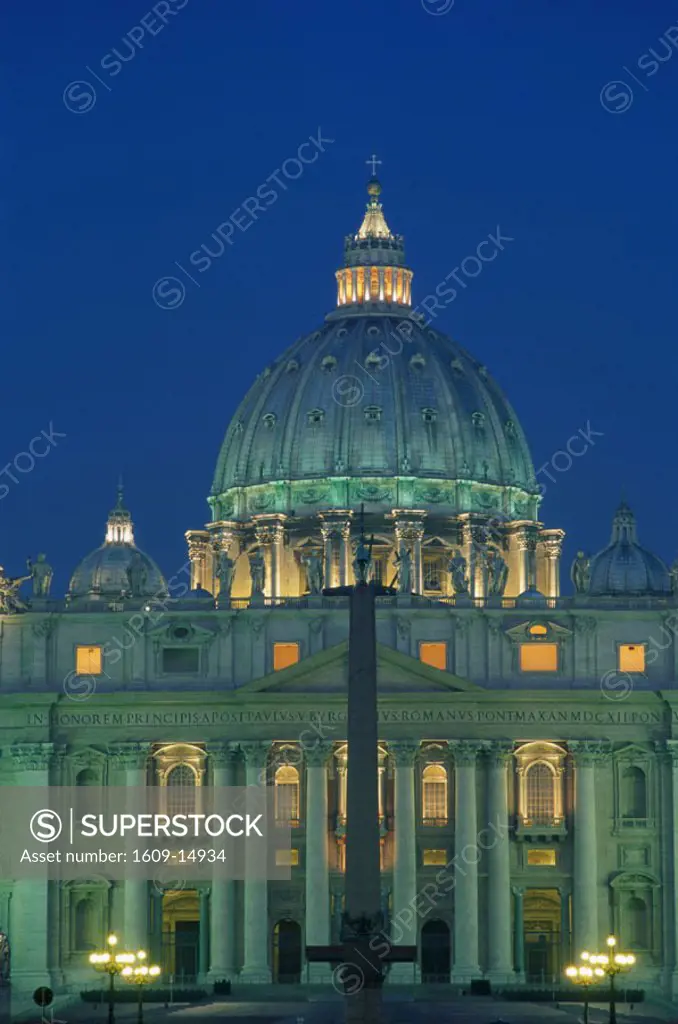 The Vatican / Basilica of St.Peter´s / Night View, Rome, Italy