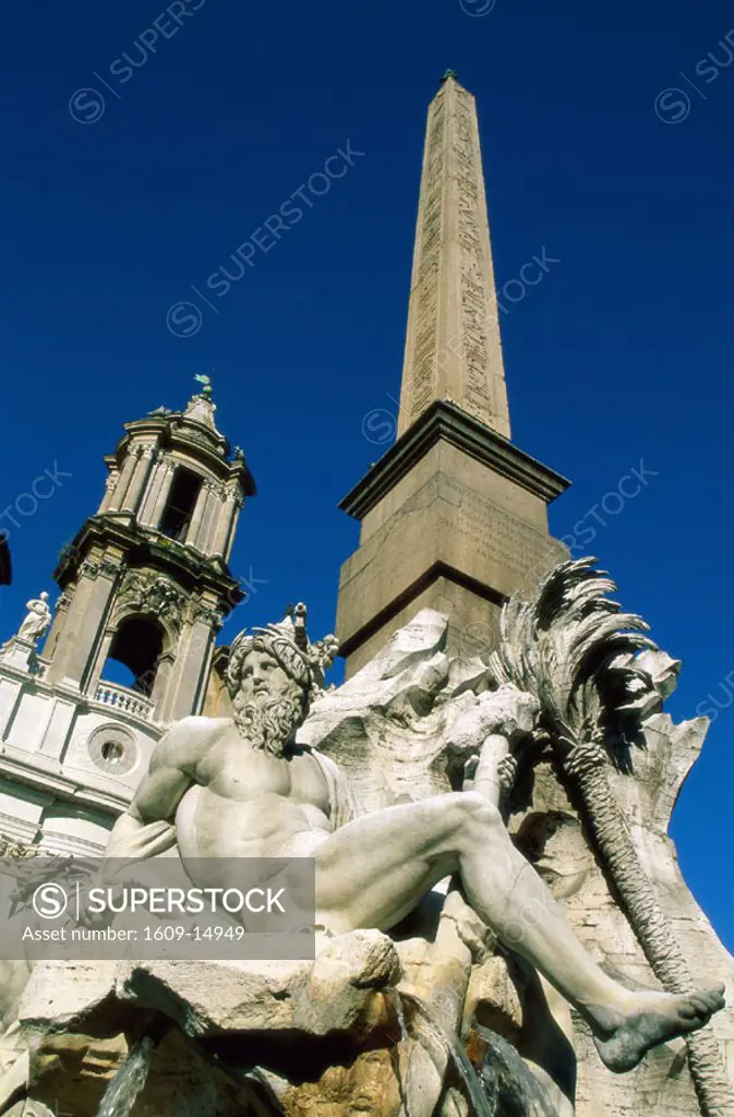 Piazza Navona / Fountain of the Four Rivers (Fontana dei Quattro Fiumi) / by Bernini, Rome, Italy