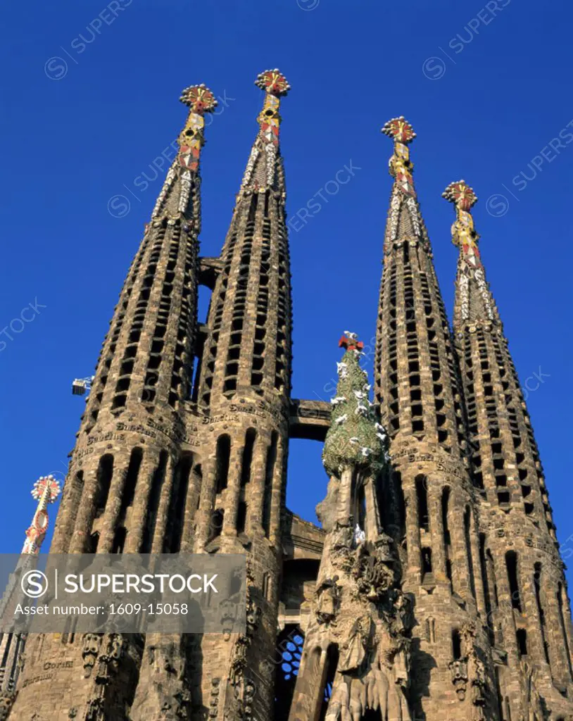 Sagrada Familia / by Antoni Gaudi, Barcelona, Catalonia, Spain