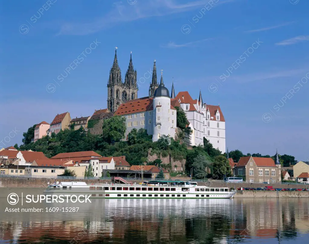 Town View / The Castle & Cathedral on Elbe River, Meissen, Saxony, Germany