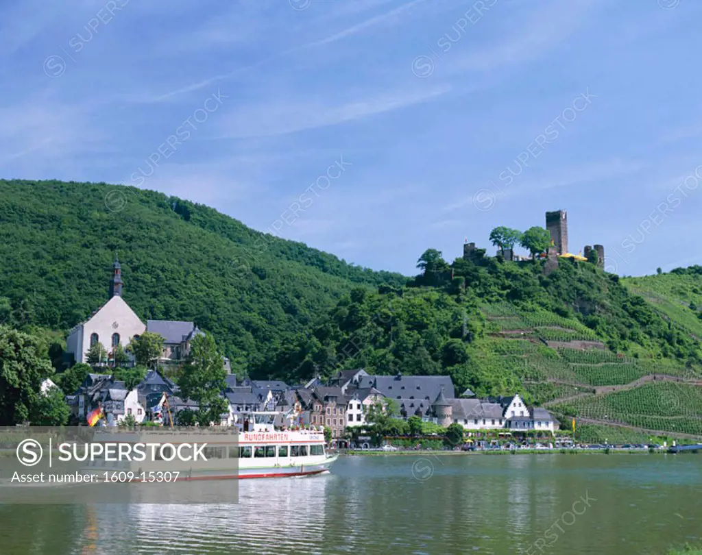 Town View  & Mosel River, Beilstein, Rhineland / Mosel Valley, Germany