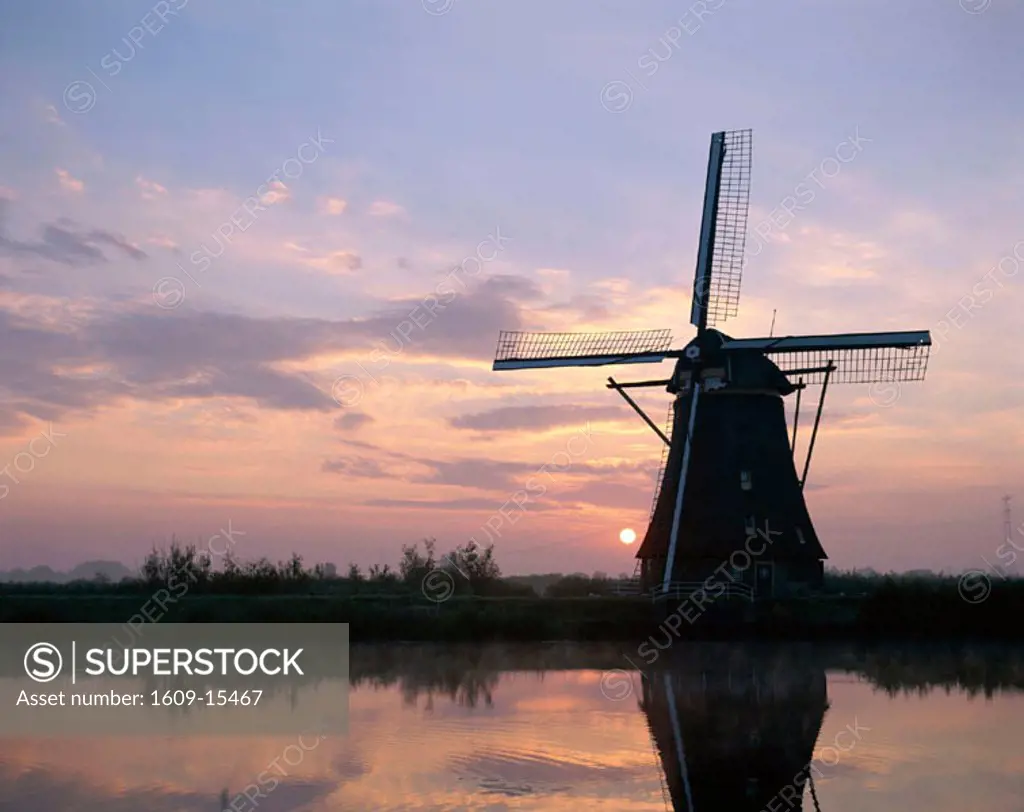 Windmills at Sunset / Silouhette, Kinderdijk, Holland (Netherlands)