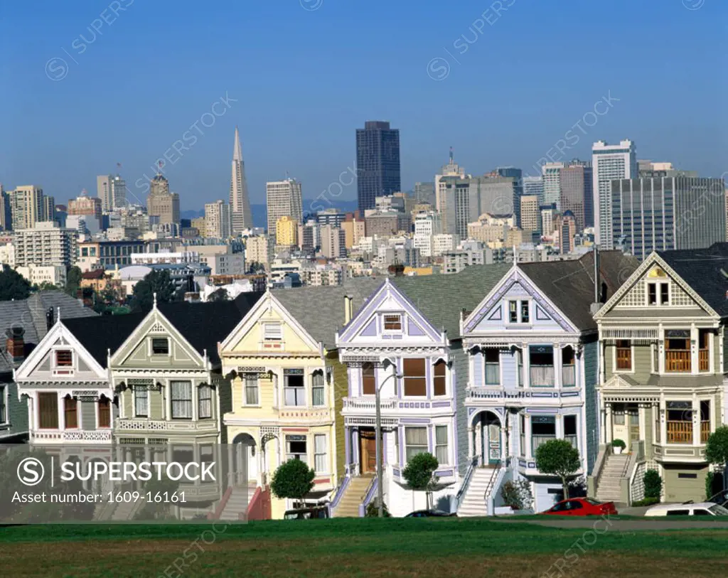 Alamo Square / Houses & City Skyline, San Francisco, California, USA