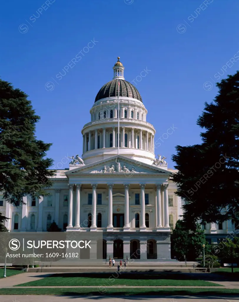 State Capitol Building, Sacramento, California, USA