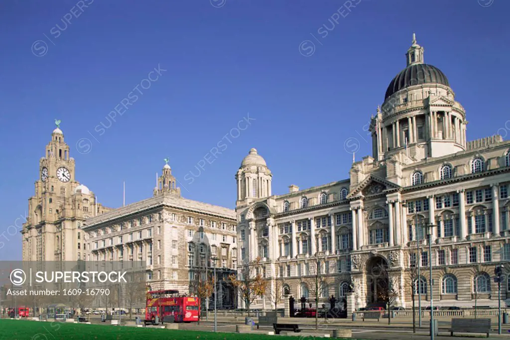 England, Liverpool, Pierhead with Port of Liverpool, Cunard and Royal Liver Historical Buildings