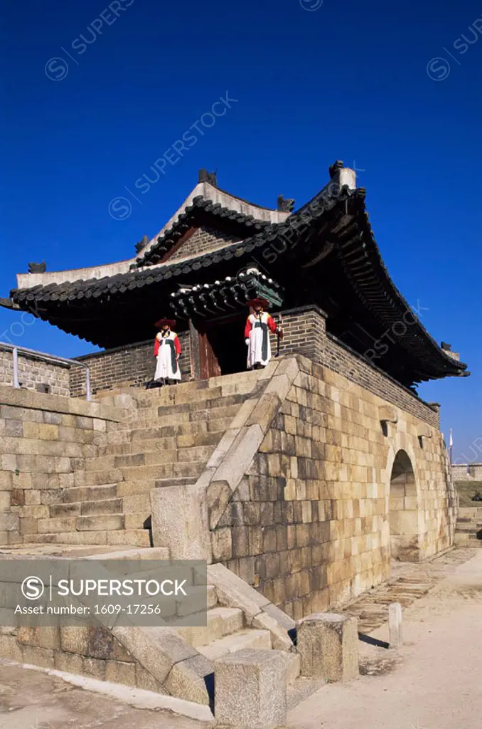 Korea, Seoul, Suwon, Hwaseong Fortress, Ceremonial Guards on Hwaseomun Gate