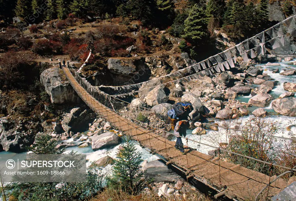 Suspension bridge, Jorsale, Khumbu Valley, Sagamartha NP, Nepal