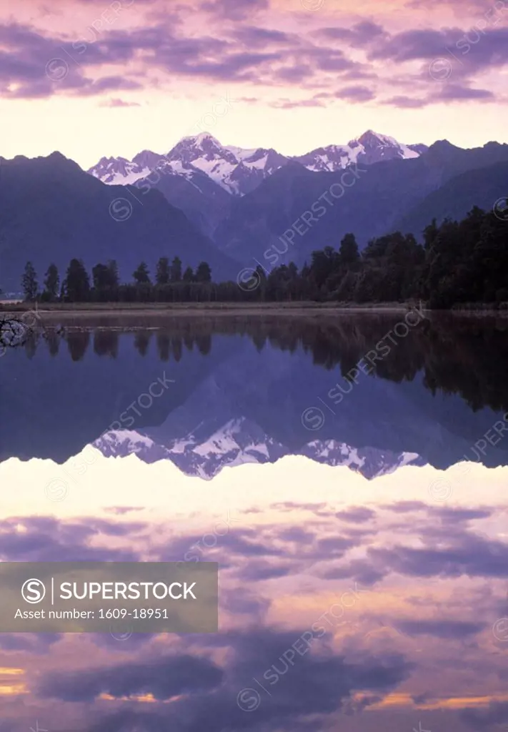 Lake Matheson, Mt. Cook, New Zealand