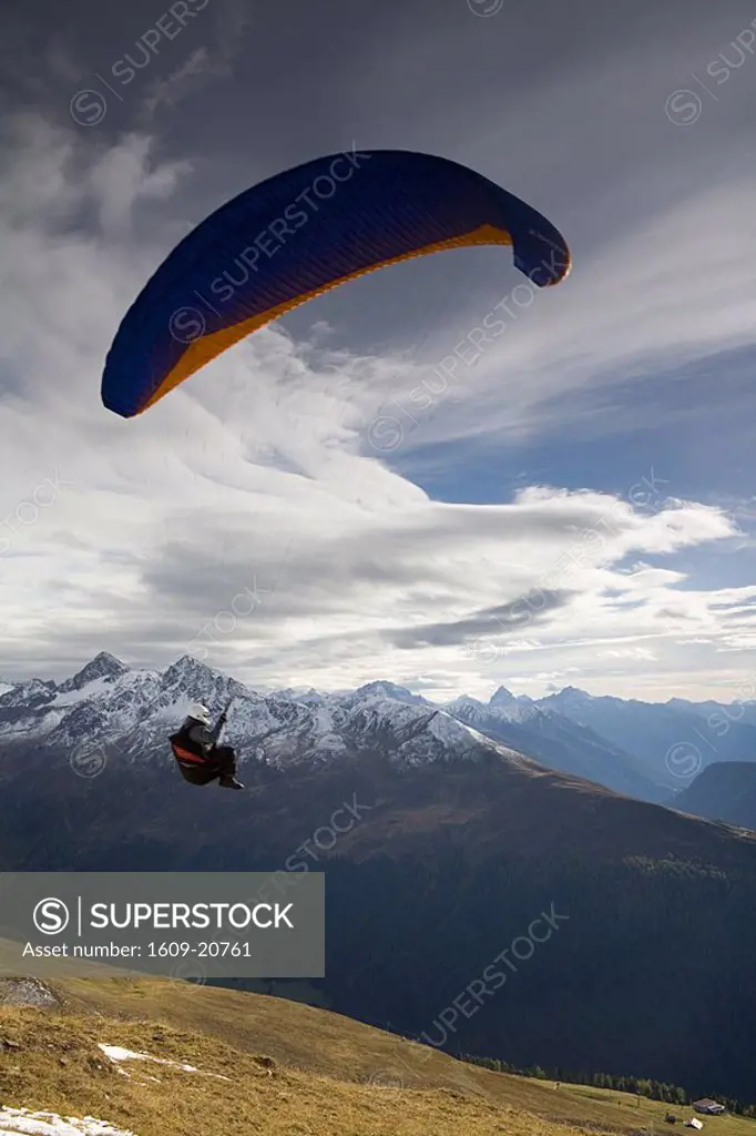 Paragliding, Jacobshorn, Davos, Graubunden, Switzerland