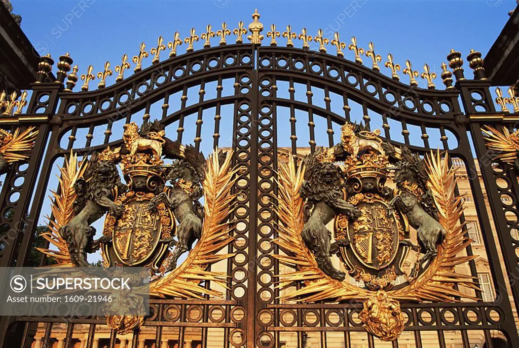 England, London, Buckingham Palace, Gate Detail of the Royal Coat of Arms