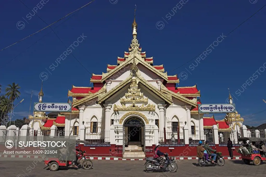 Myanmar, Shan state, Kengtung Kyaing Tong, Wat Pha Jan Lung Maha Myat Muni temple
