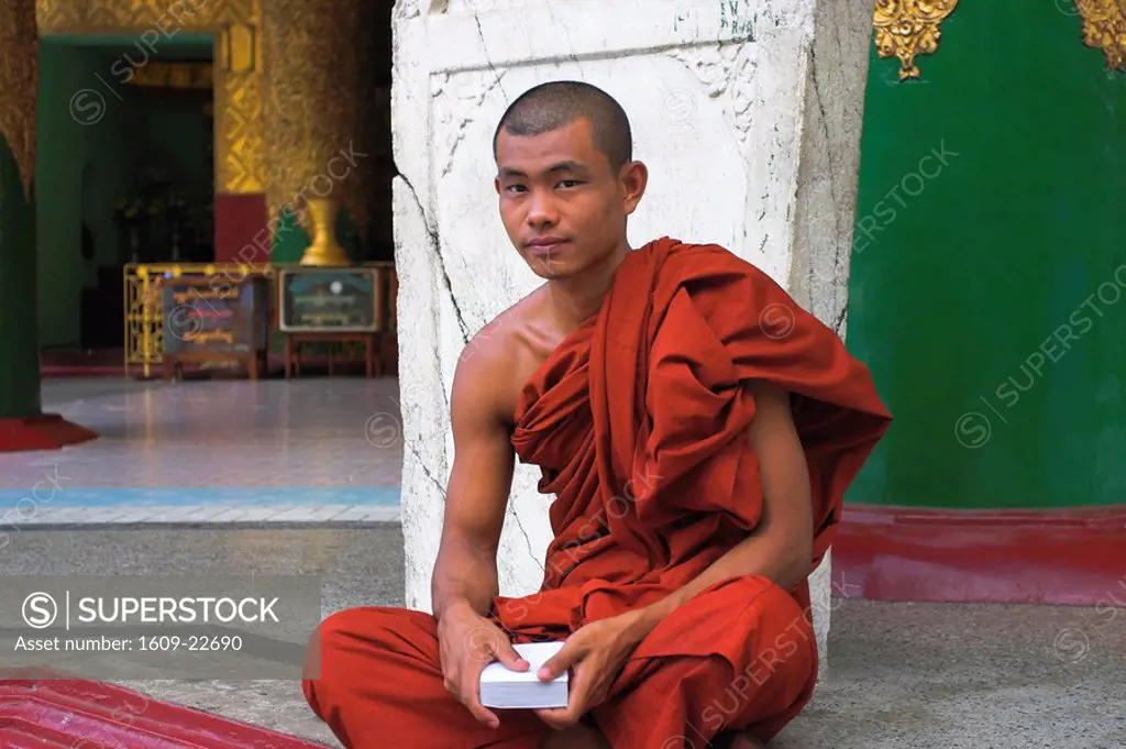 Myanmar Burma, Yangon Rangoon, Shwedagon Paya, Monk