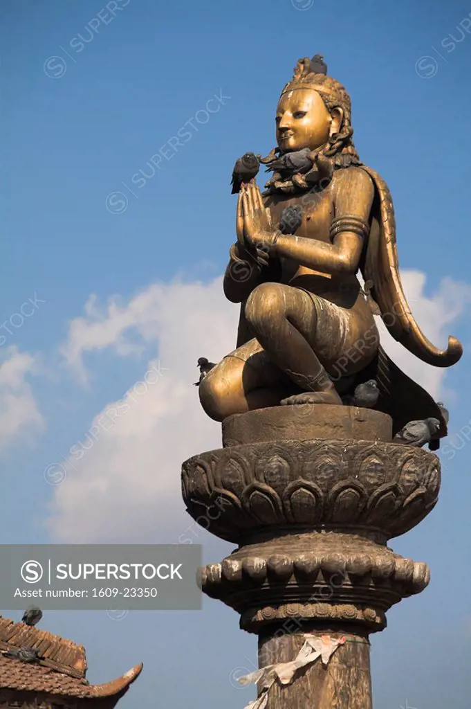 Nepal, Bagmati, Patan, Durbar Square, Metal Garuda the vehicle of Lord Krishna, Krishna Mandir Temple