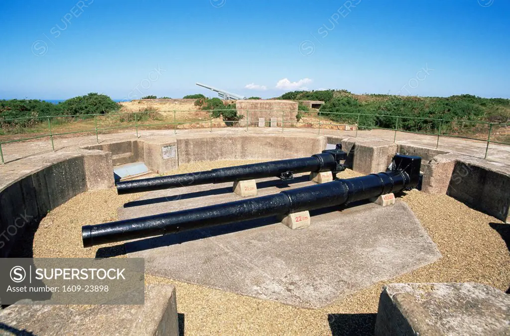 United Kingdom, Channel Islands, Jersey, German WW II Guns at Battery Moltke, Grosnez