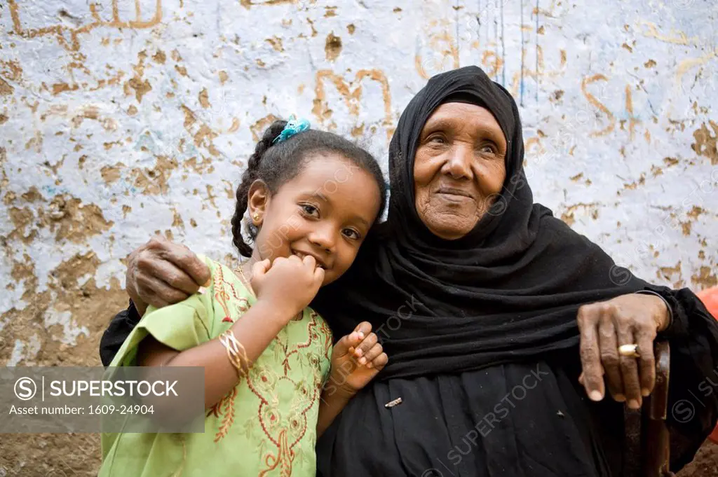 Old woman and young girl, Aswan, Egypt