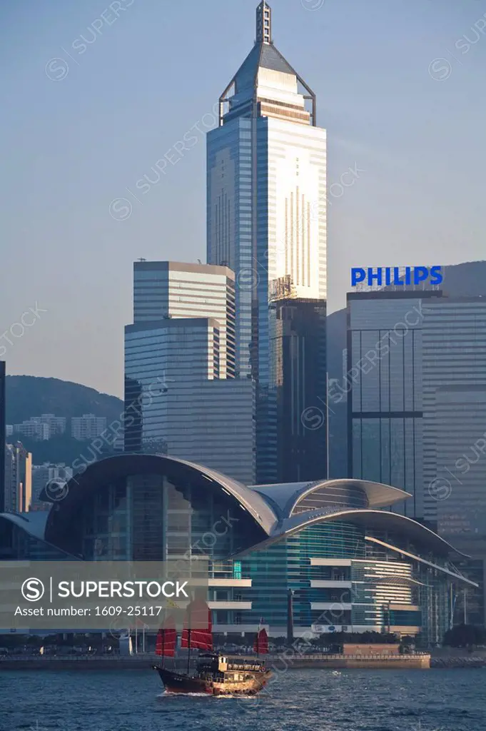 China, Hong Kong, Victoria Harbour, Wan Chai, Hong Kong Convention Center, Junk