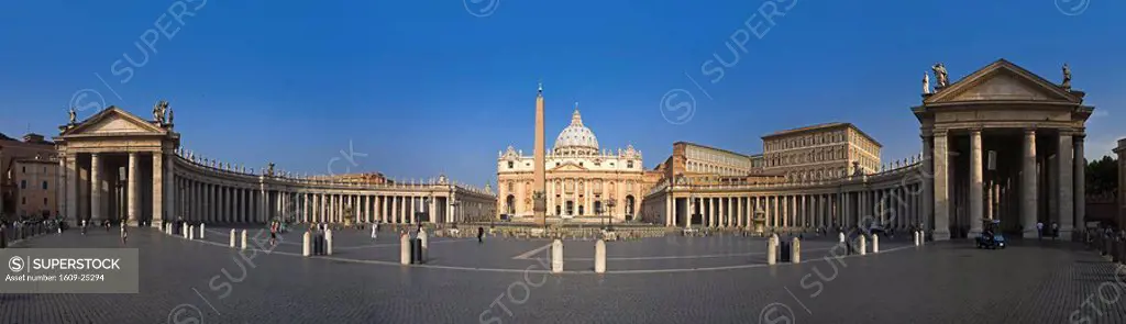 Piazza San Pietro and St Peter´s Basilica, The Vatican, Rome, Italy