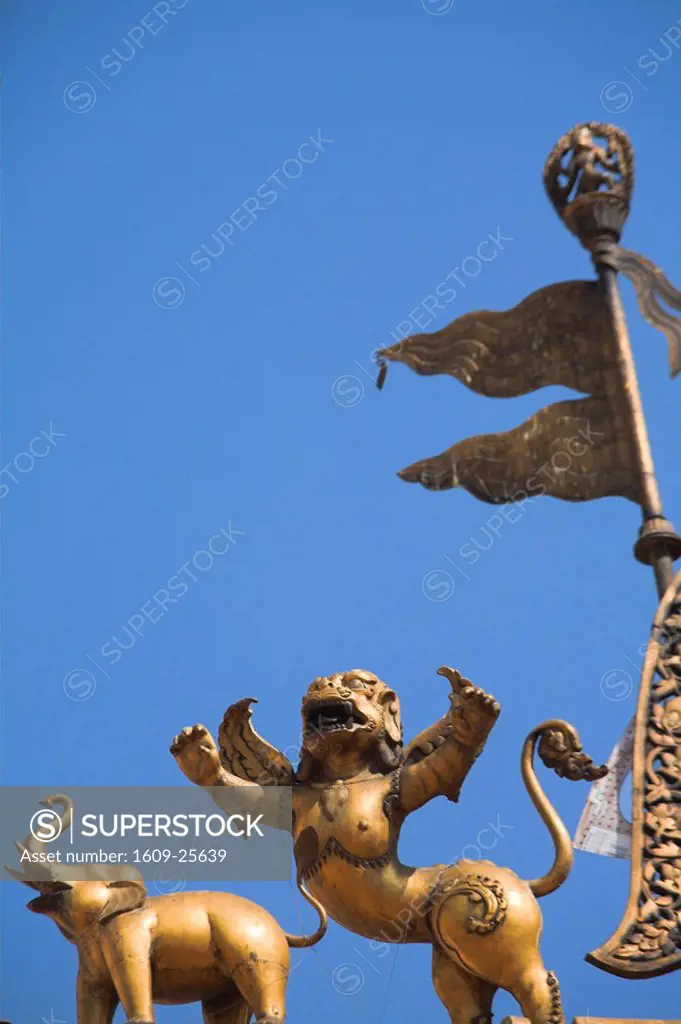 Nepal, Bhaktapur, Golden Gate or Sun Dhoka _ the entrance to the 55 Window Palace Royal palace Bronze sculptures on temple