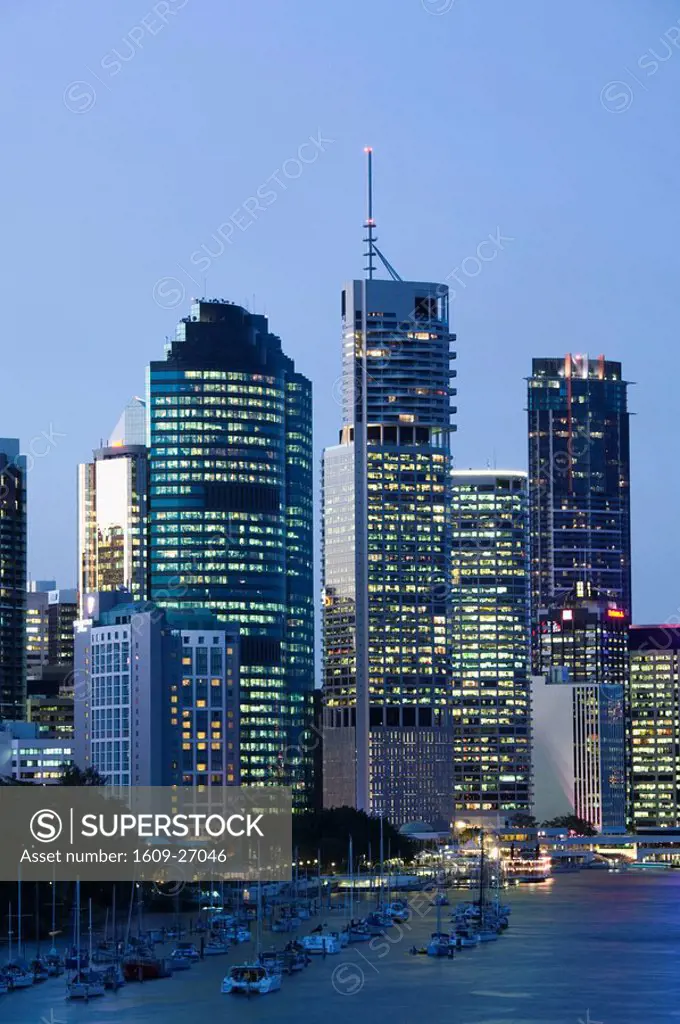 Australia, Queensland, Brisbane, Central Business District along the Brisbane River from Kangaroo Point