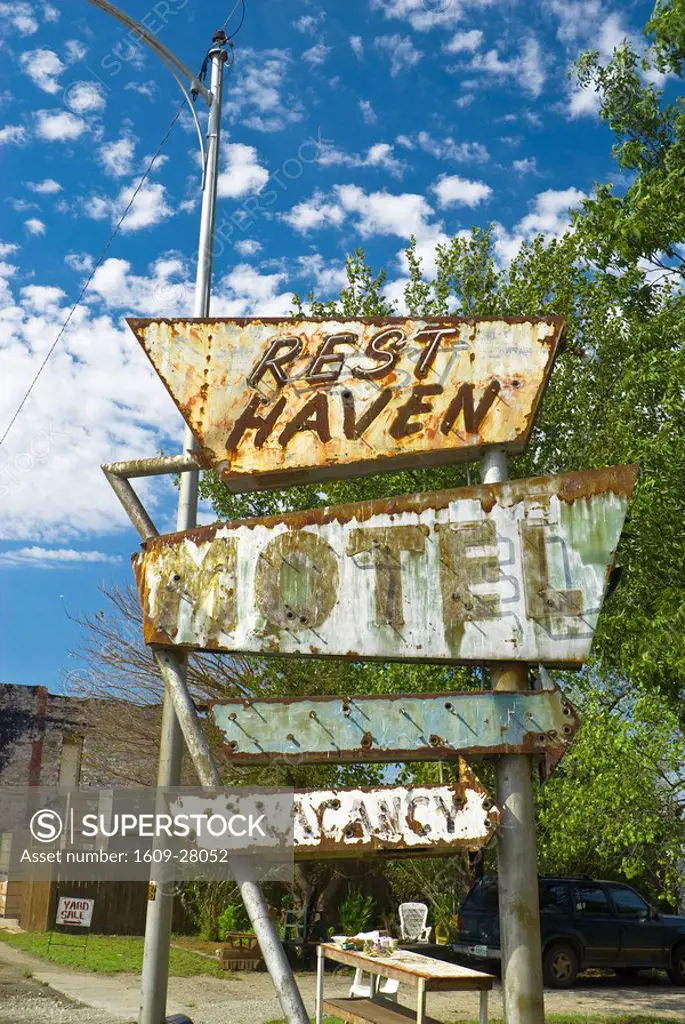 USA, Oklahoma, Route 66, Afton, Old Rest Haven Motel sign.