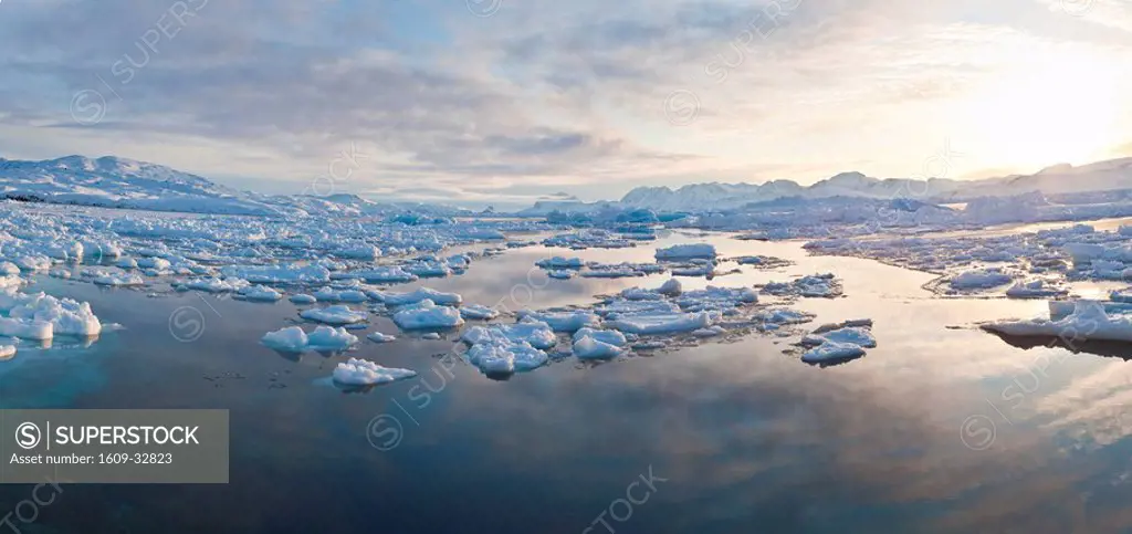Tiniteqilaq and sea ice in winter, E. Greenland