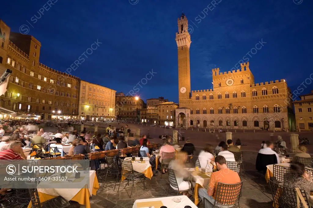 Palazzo Publico & Piazza del Campo at Dusk, Sienna, Tuscany, Italy