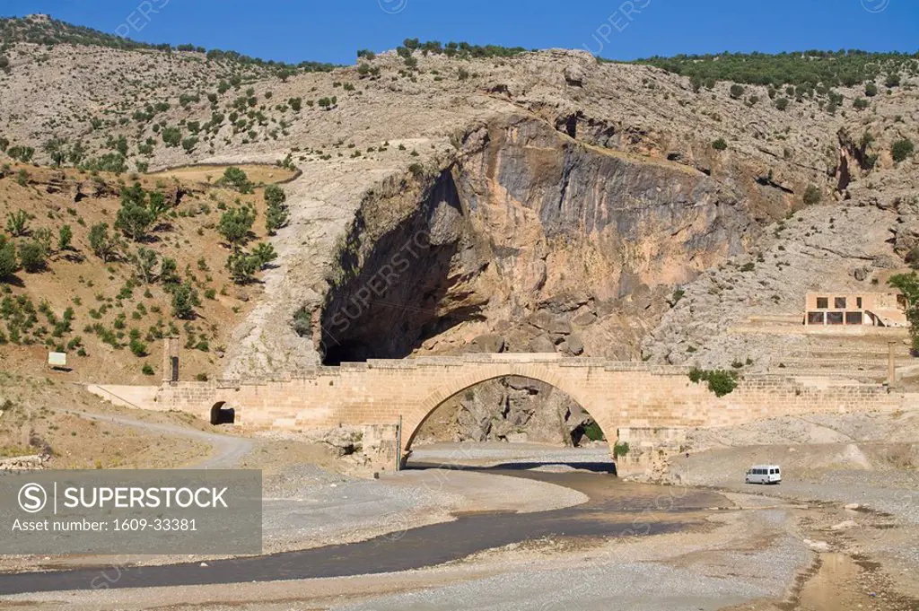Turkey, Eastern Turkey, Nemrut Dagi National Park, Cendere bridge Roman bridge
