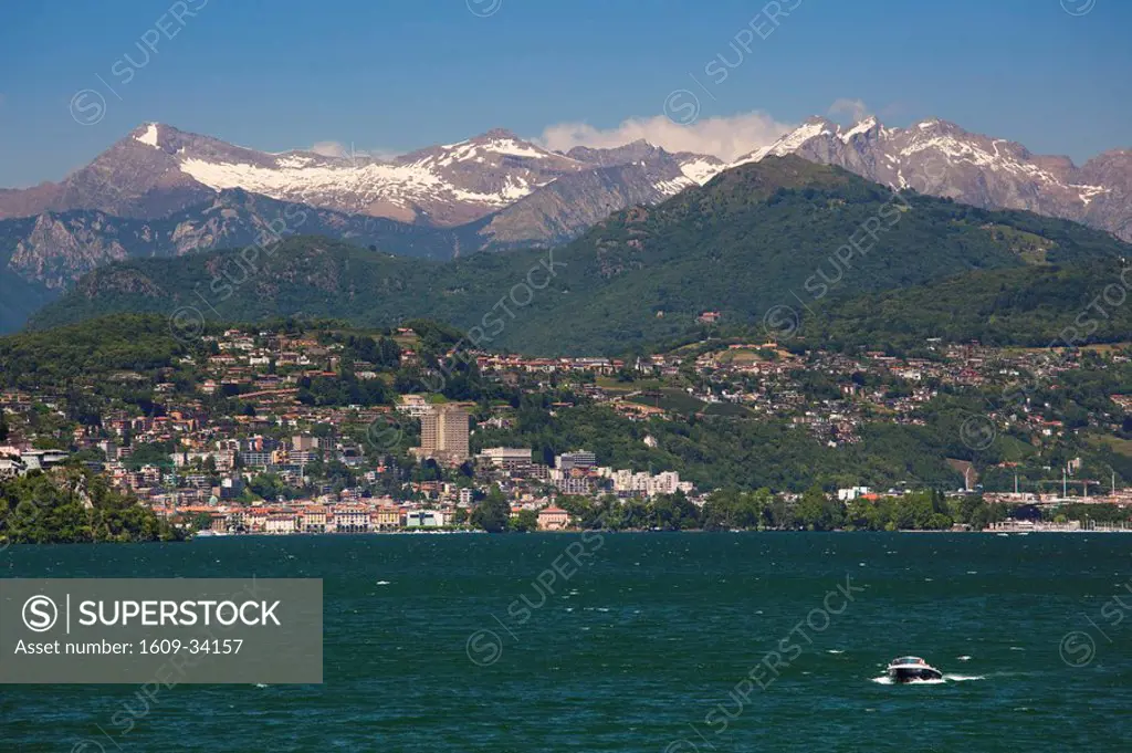Switzerland, Ticino, Lake Lugano, Lugano, town view with mountains