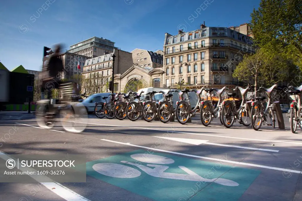 ´Velib´ bicycle rental scheme, Paris, France