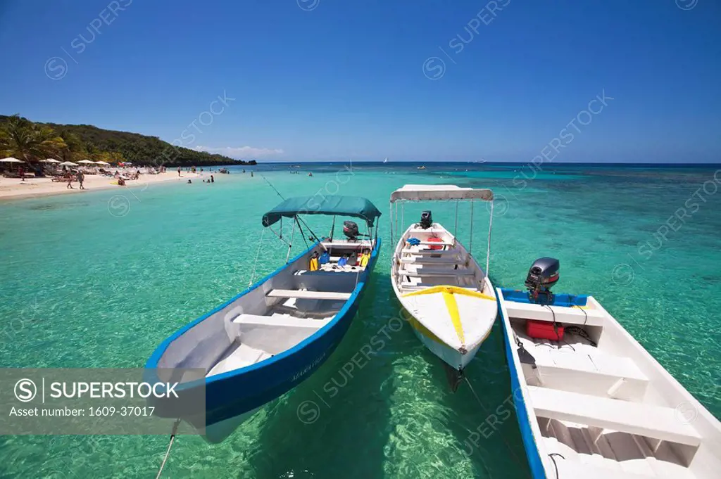 Honduras, Bay Islands, Roatan, West Bay, Boats