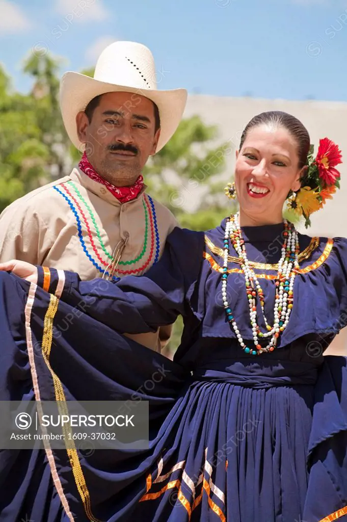 Honduras, Tegucigalpa, Plaza Morazan, Park Central, Cathedral, Traditional dancers