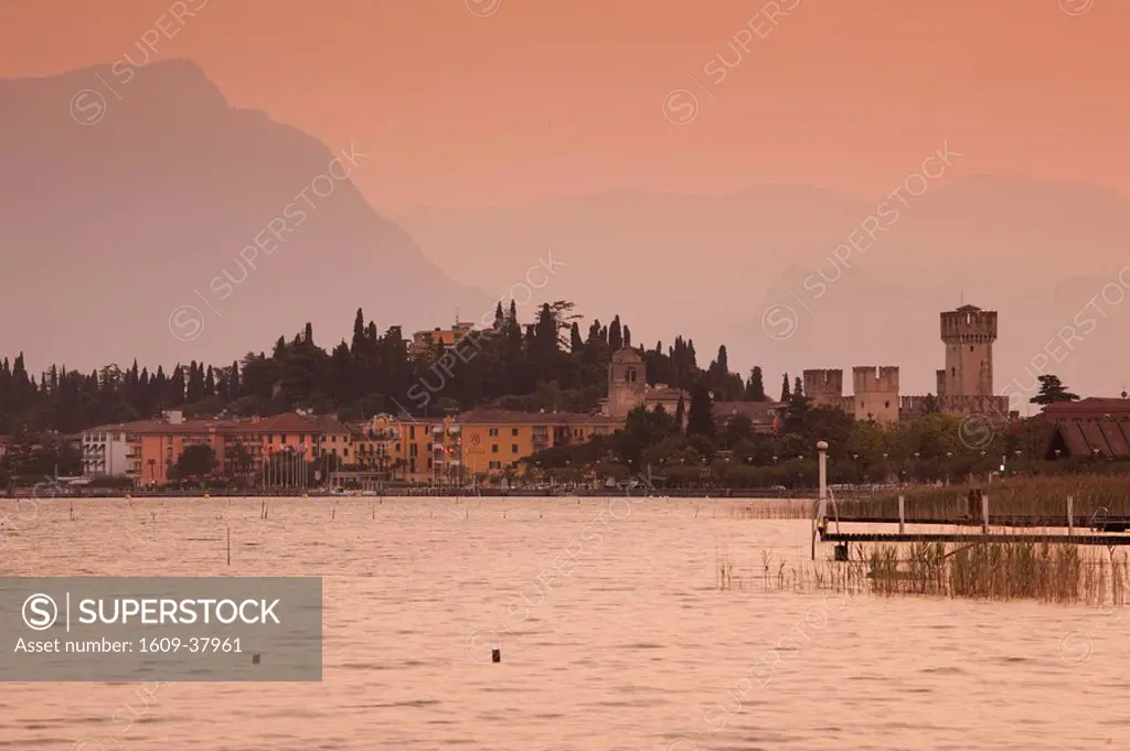 Italy, Lombardy, Lake District, Lake Garda, Sirmione, town view