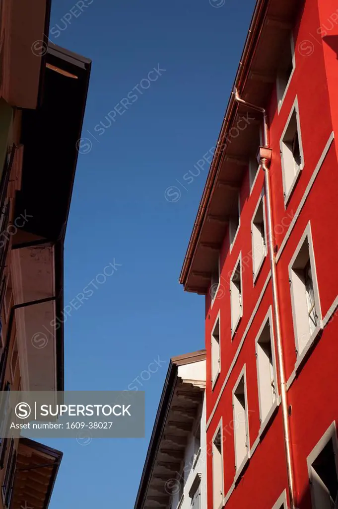 Italy, Trentino_Alto Adige, Lake District, Lake Garda, Arco, old town building detail