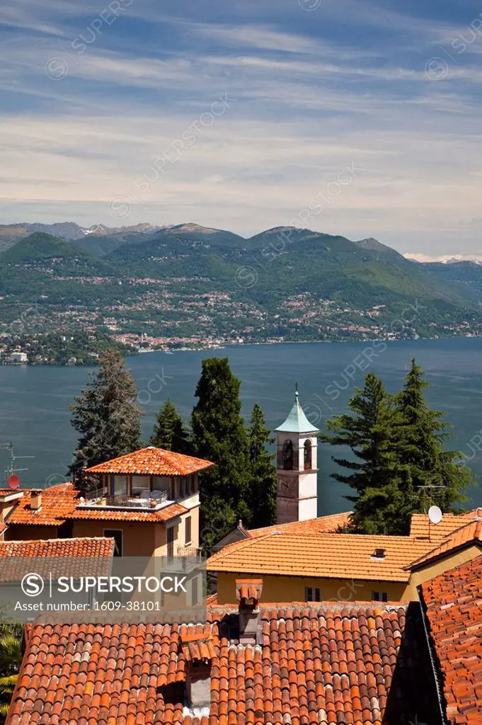 Italy, Piedmont, Lake Maggiore, Gignese, hilltop village above Stresa