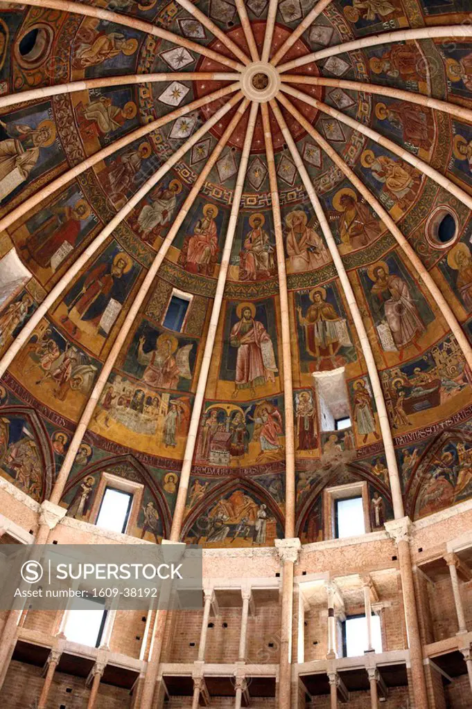 Dome of Baptistery, Parma, Emilia_Romagna, Italy