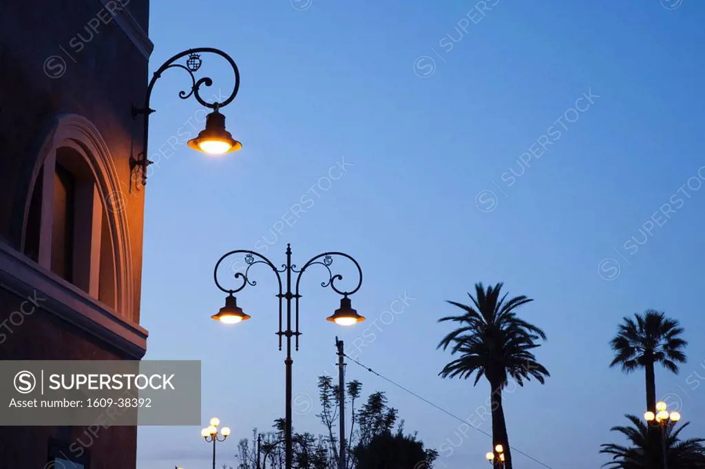 Italy, Sardinia, Cagliari, Il Castello Old Town, streetlights at Bastione San Remy, dawn