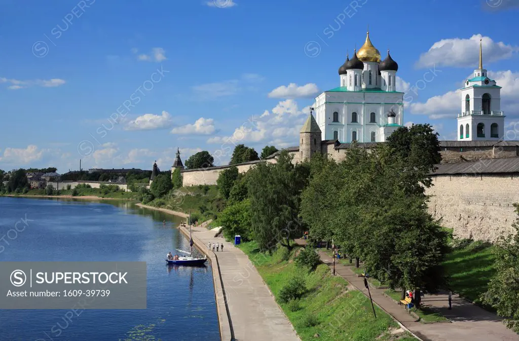 Pskov kremlin from the Velikaya River, Pskov, Pskov region, Russia