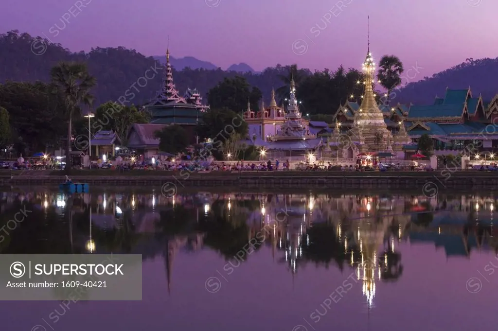 Jong Kham Lake & Wat Chong Kham, Mae Hong Son, Thailand