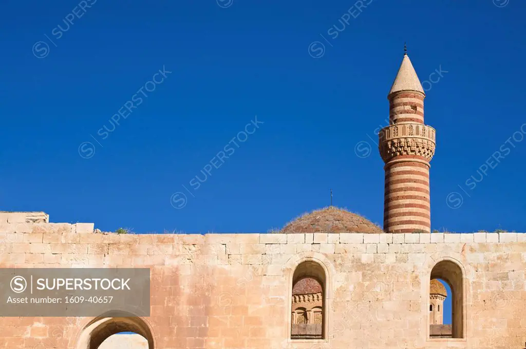 Turkey, Eastern Turkey, Dogubayazit, Ishak Pasa Palace, Walls infront of mosque minaret