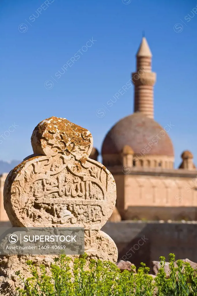 Turkey, Eastern Turkey, Dogubayazit, Ishak Pasa Palace and Selcuk graveyard