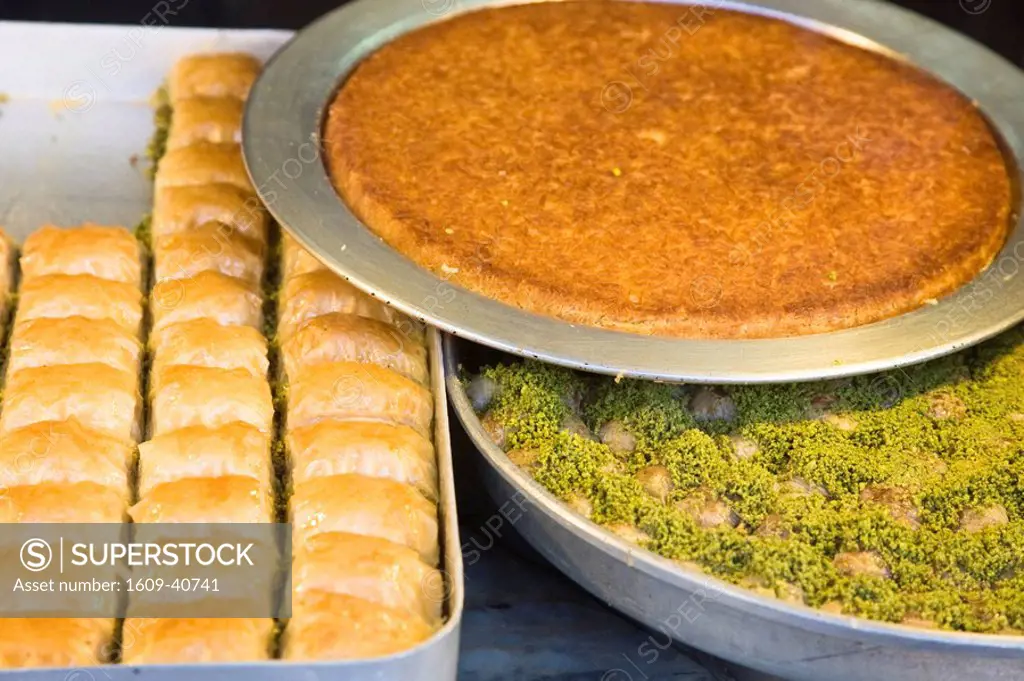 Turkey, Eastern Turkey, Sanliurfa Urfa, Patisserie, Baklava